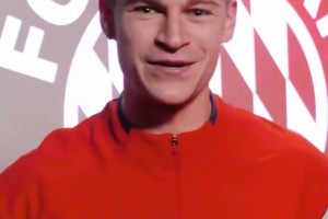 来自娘家人的祝福😁！美职联总决赛，拜仁球员为穆勒加油